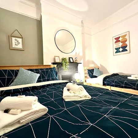 Delux Rooms Near City Centre London Exterior photo