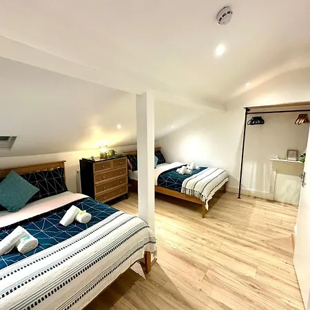 Delux Rooms Near City Centre London Exterior photo